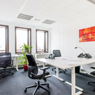 Bureau privé 20 m² 5 postes Location bureau Rue des 3 Fontanot Nanterre 92000 - photo 1